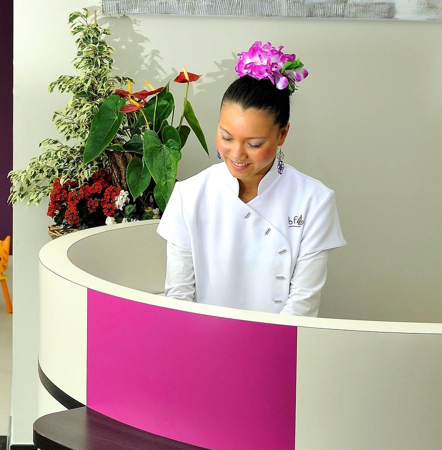 Bellaforme Suites&Spa Champcevinel Exterior foto